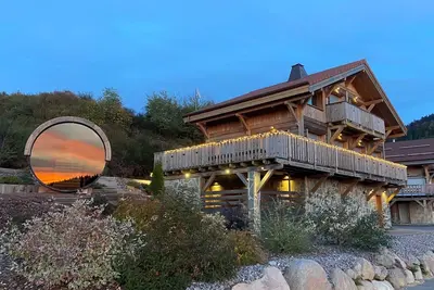 Image de Chalet des Cîmes, chaleureux avec jacuzzi et sauna