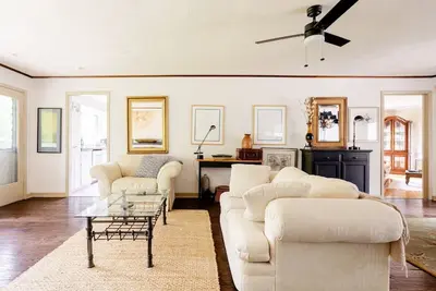 Image de Cool & Comfy Escape | Family Fun Awaits | Close to the Action
