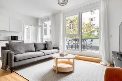 Image de Airy Mariahilf 2br w/ Elevator, near Mariahilfer Straße, by Blueground