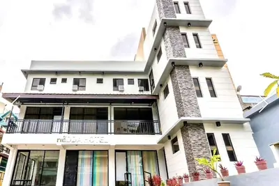 Image de New Listing in the center of Cebu City - fits up to 8 people!