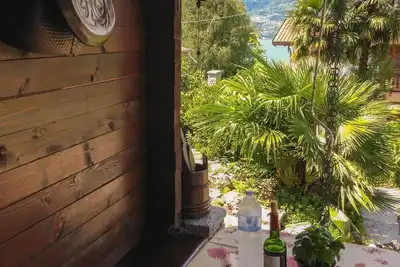 Image de Leonardo Rustico Garden Rustico with Lake View