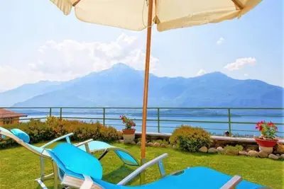 Image de Turchese Garden Holiday Apartment with Lake View