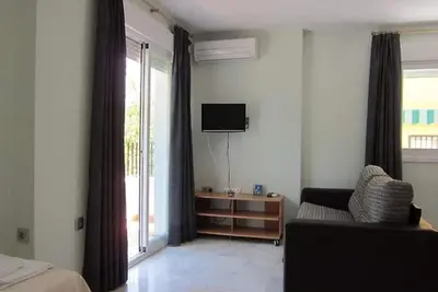 Image de Acogedora Suite con Patio a dos Minutos de la Playa de Regla