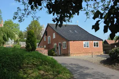 Image de 1 The Old Coach House, pet friendly, with open fire in Laxfield