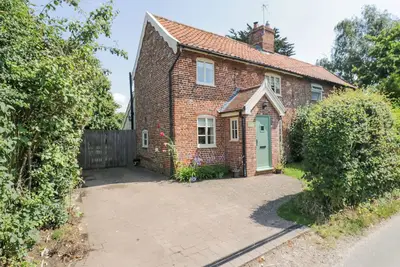 Image de Shoemakers Cottage, Friston, pet friendly, with open fire in Friston