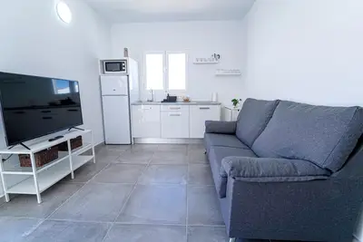 Image de Appartement de deux chambres avec lits doubles dans un complexe de vacances.