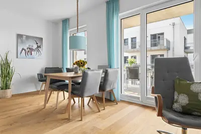 Image de \"Ocean Storm\" Baltic Sea vacation with 3 minutes walk to the beach, fireplace, dog & sea view