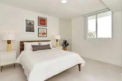 Image de Gather Together | Miami | Roami at Grove 27