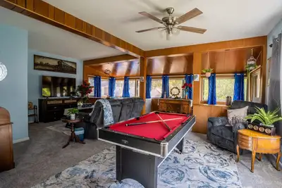 Image de Secluded in the City! New remodeled 2 bedroom near Berkeley Lake, pet friendly.