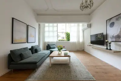 Image de Homey & Spacious 2br Apt in the Heart of Tel-Aviv