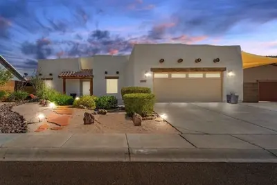 Image de Beautiful Desert Oasis 4-bedroom home
