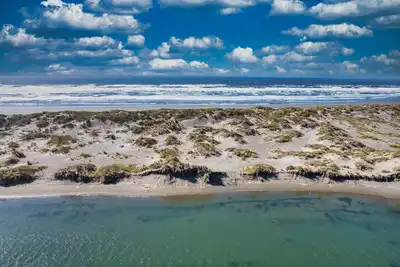 Image de Serenity Wave -Tropical Oceanview Oasis
