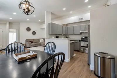 Image de Sunny 3 bed, 2 Bath, community pool.