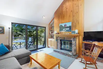 Image de Deere Run townhouse with private sauna, jetted tub & Ac - pool & tennis