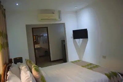 Image de Family Villa-10 minutes to the beach