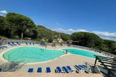 Image de Magnifique appartement T4 avec piscine, jardin et garage.