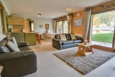 Image de Appartement T3 à Morzine avec Jacuzzi Privatif, Proche Navettes, 8 Pers.