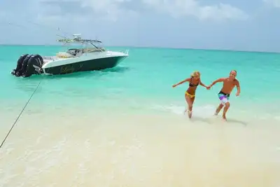 Image de Waterfront and Ocean view Penthouse -  Blue Viewz 3br/3 bath, walk to Beach