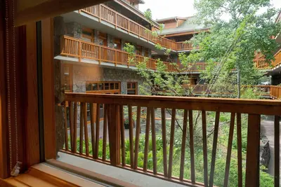 Image de Rockies Room with Access to Grotto Hot Pools!