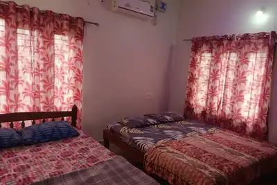 Image de 1ac Bedroom & Hall with Safe Parking