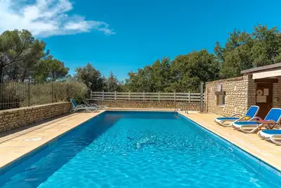 Image de Villa \"Les Vallons\" avec piscine privée, jardin et Wi-Fi