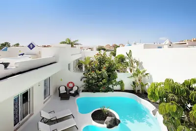 Image de Maison de vacances \"Villa 87\" avec vue sur les montagnes, piscine et Wi-Fi