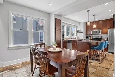 Image de Fully Loaded Entire Home, Fast Wi-Fi, and Pet Friendly, Fenced Backyard