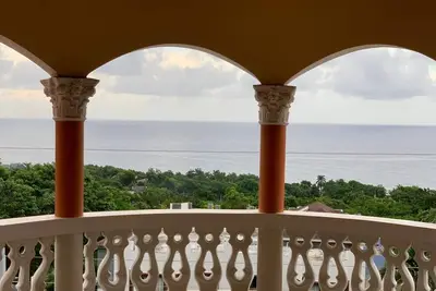 Image de Paradise at Fernandez Garden