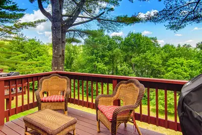 Image de Saltbox townhome - mountain views - near Village of Quechee & Quchee Lakes