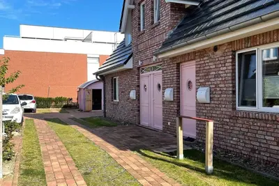 Image de Vacation apartment Haus Dünenrose with balcony