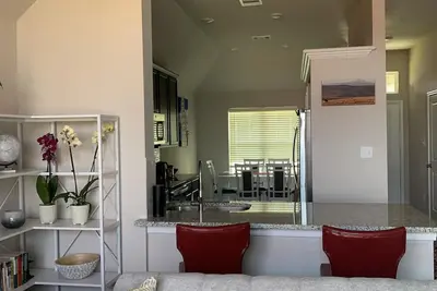 Image de Skip the gameday/ graduation gridlock