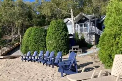 Image de Chalet Grand Bleu plage/kayaks/quai au bord du Lac-St-Jean