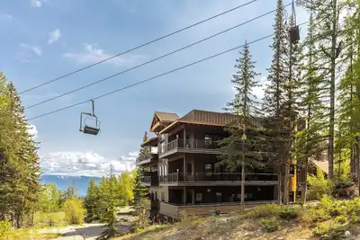 Image de Whitefish Slopeside Condo Ski-in / Ski-out