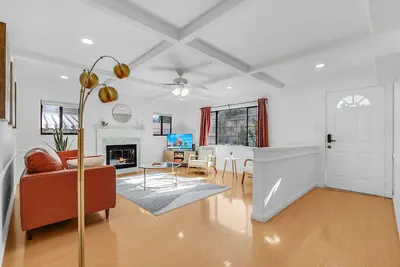 Image de Modern 4 Bedroom Vacation home @ Castro Valley, King or Queen for all