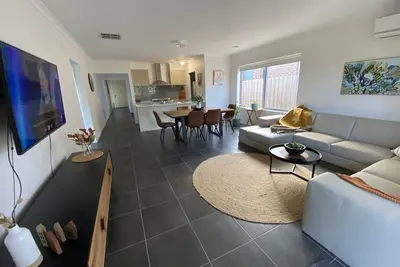 Image de Family friendly beach house, close to beach and golf course