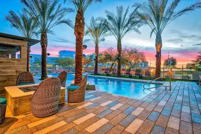 Image de Modern 2br CozySuites Town Lake Waterfront! 04