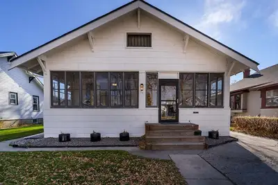 Image de Historic District! Walk to the Heart of Downtown!