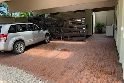 Image de Private Oasis with Waterfall Pool, Rancho Bar/Billiards/Games - 10 mins to beach