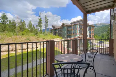Image de Brand New Clear Water Lofts - 2br Premier Condo - Kids Ski Free! by RedAwning