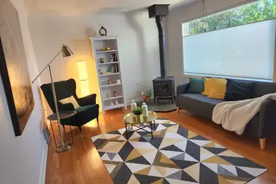 Image de Charming full 4 bedroom house in convenient location/big fenced backyard