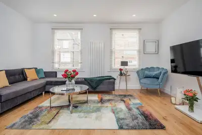 Image de Beautiful 2 bedrooms split level Fulham Apartment