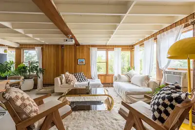 Goldie Point is a dreamy retro beach escape experience!