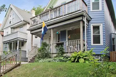 Image de Chic 2br & Pkng Mins to Downtown, Fiserv, Brewers Rave, St. Lukes, & Froedtert