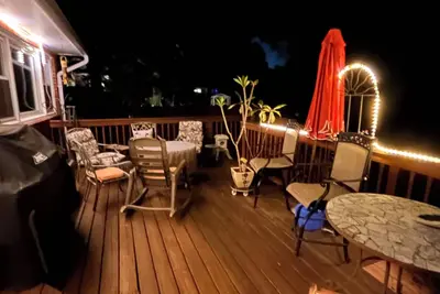 Image de Packed with amenities in the home + Metro 3mi, Dc 20min, Nat’l Harbor 15min