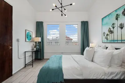 Image de City Loft-2br w/ Fast Wi-Fi, and Private Terrace