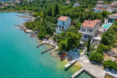 Image de Superbe maison à Ston avec sauna
