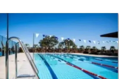 Image de Specious five bedrooms with access to swimming pool and gym.