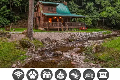 Willow Creek - WiFi / Wood Fireplace / Hot Tub / Creek View / Fire Pit