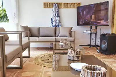 Image de Large Luxury Villa in the heart of Javea! 5-min walk to beach.