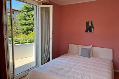 Image de Individual house with free parking/Netflix next to Epfl Lausanne